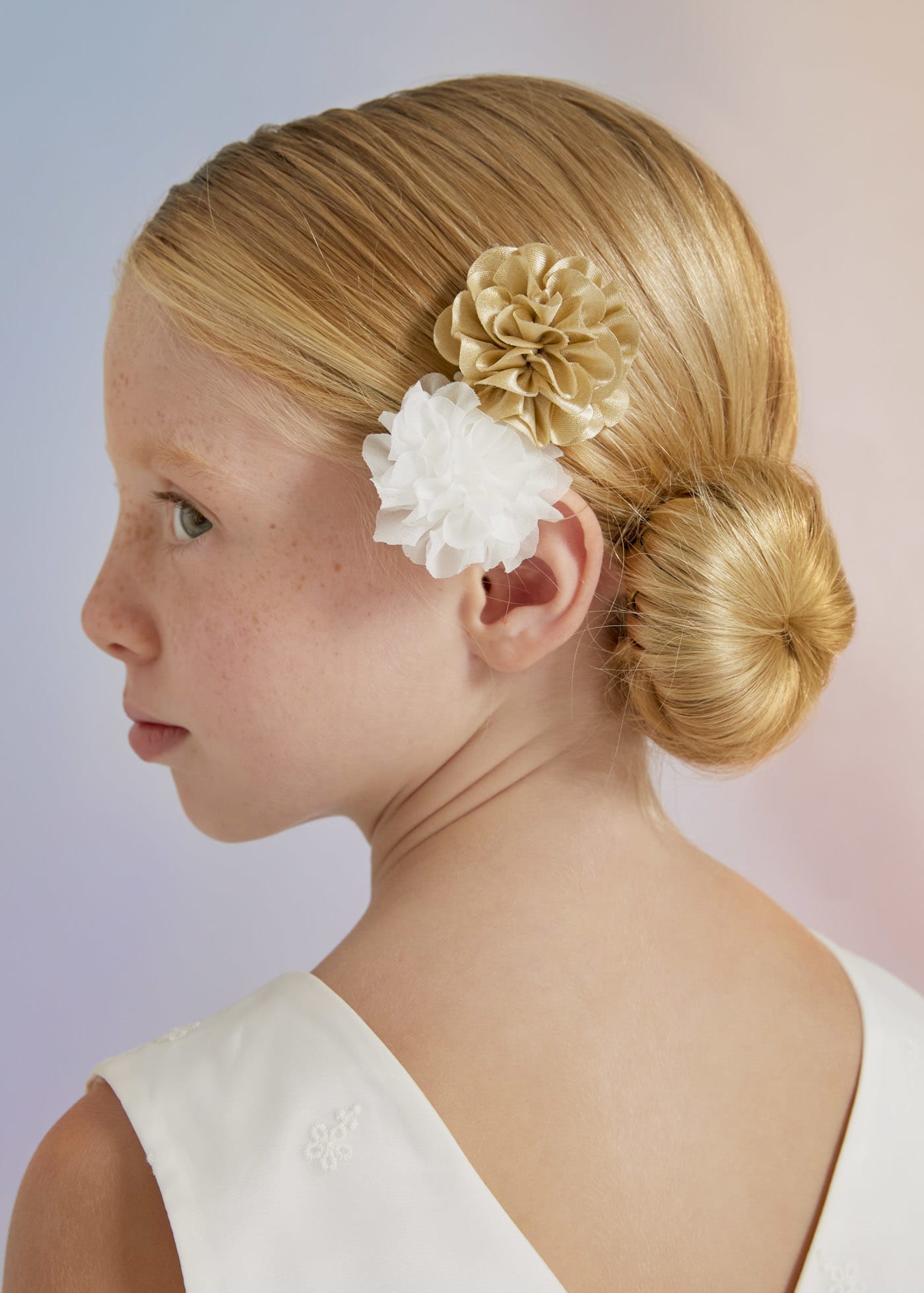 Combined flower clip girl