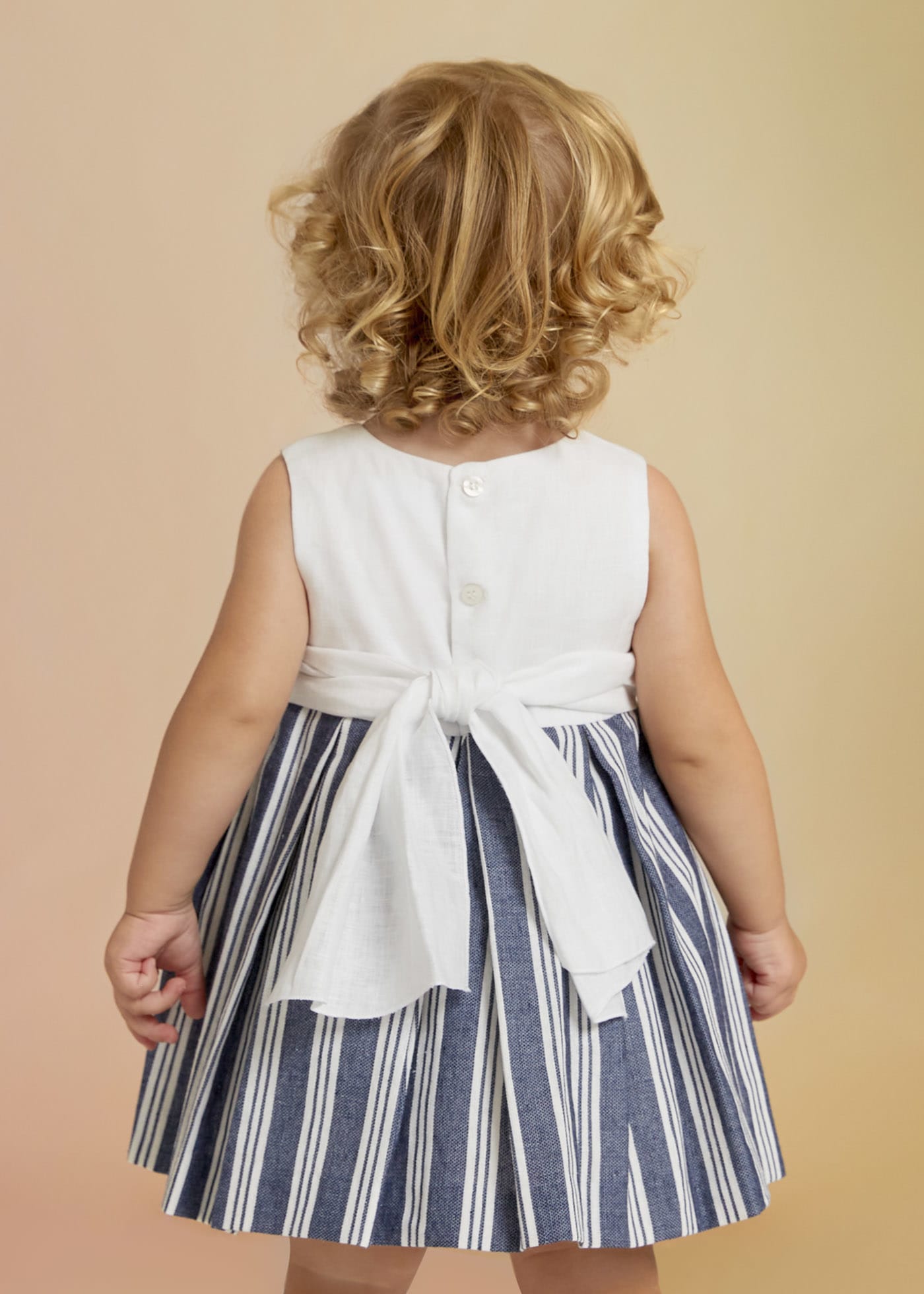 Sukienka niemowlęca z lnu w paski