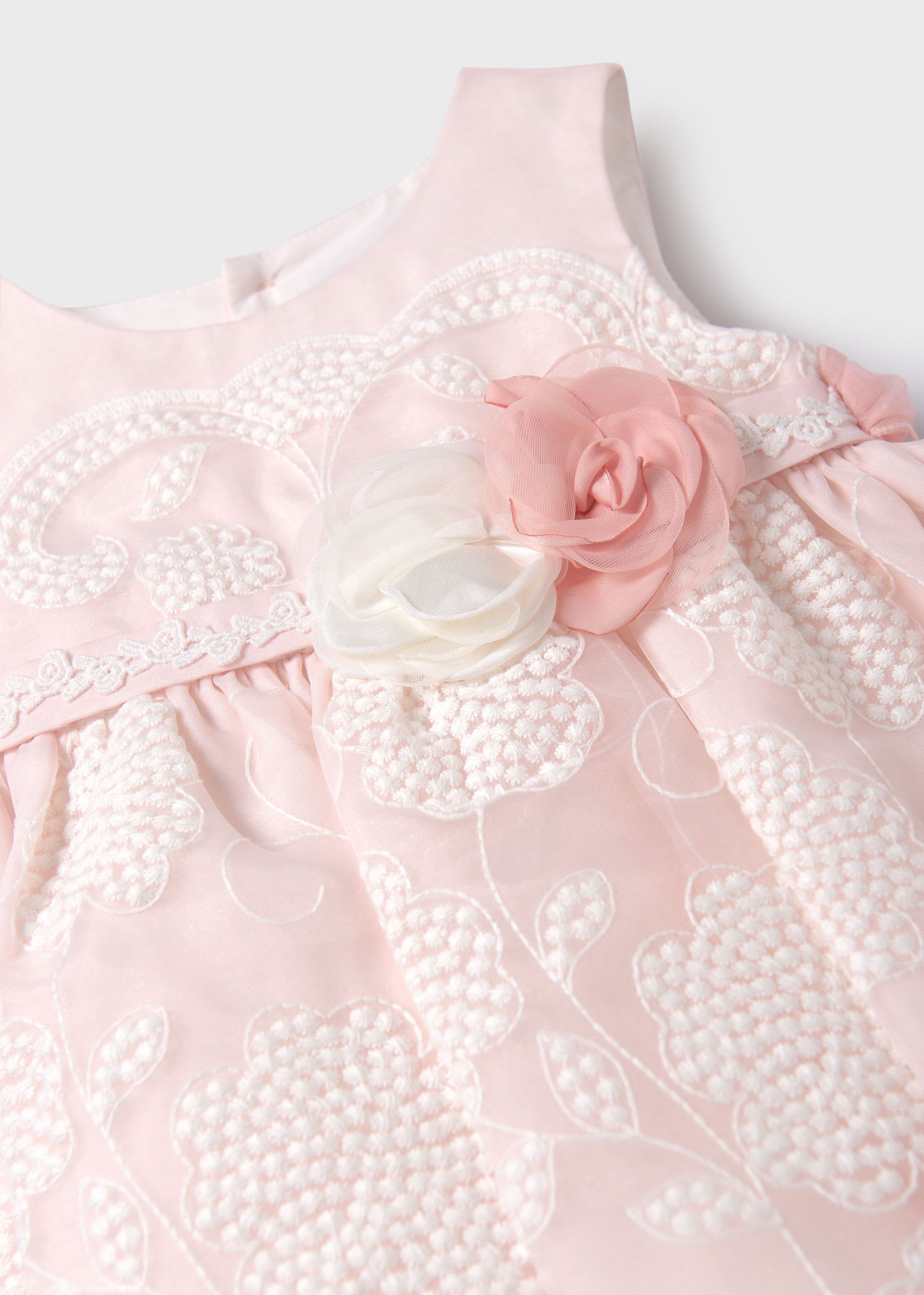 Robe en organza brodée bébé