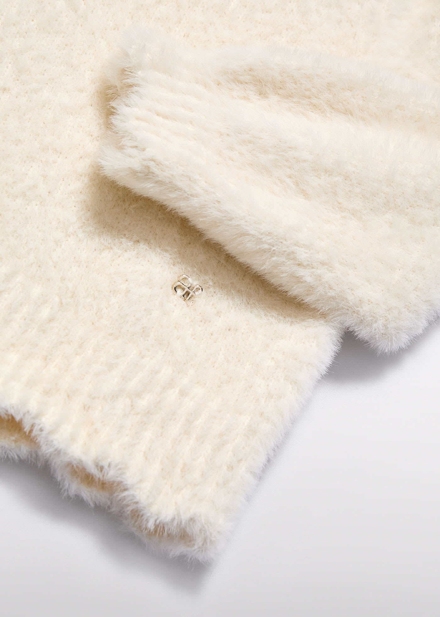 Sweter niemowlęcy trykotowy