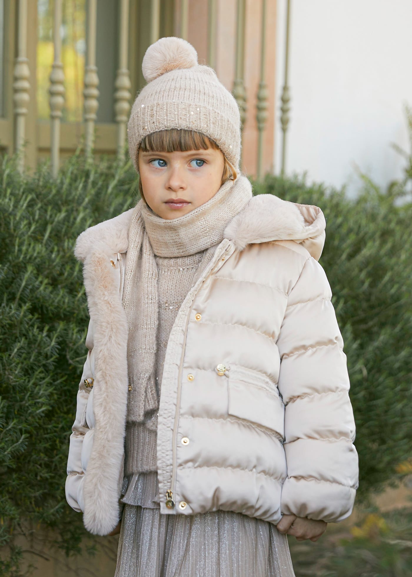 Chaquetón satinado pelo niña