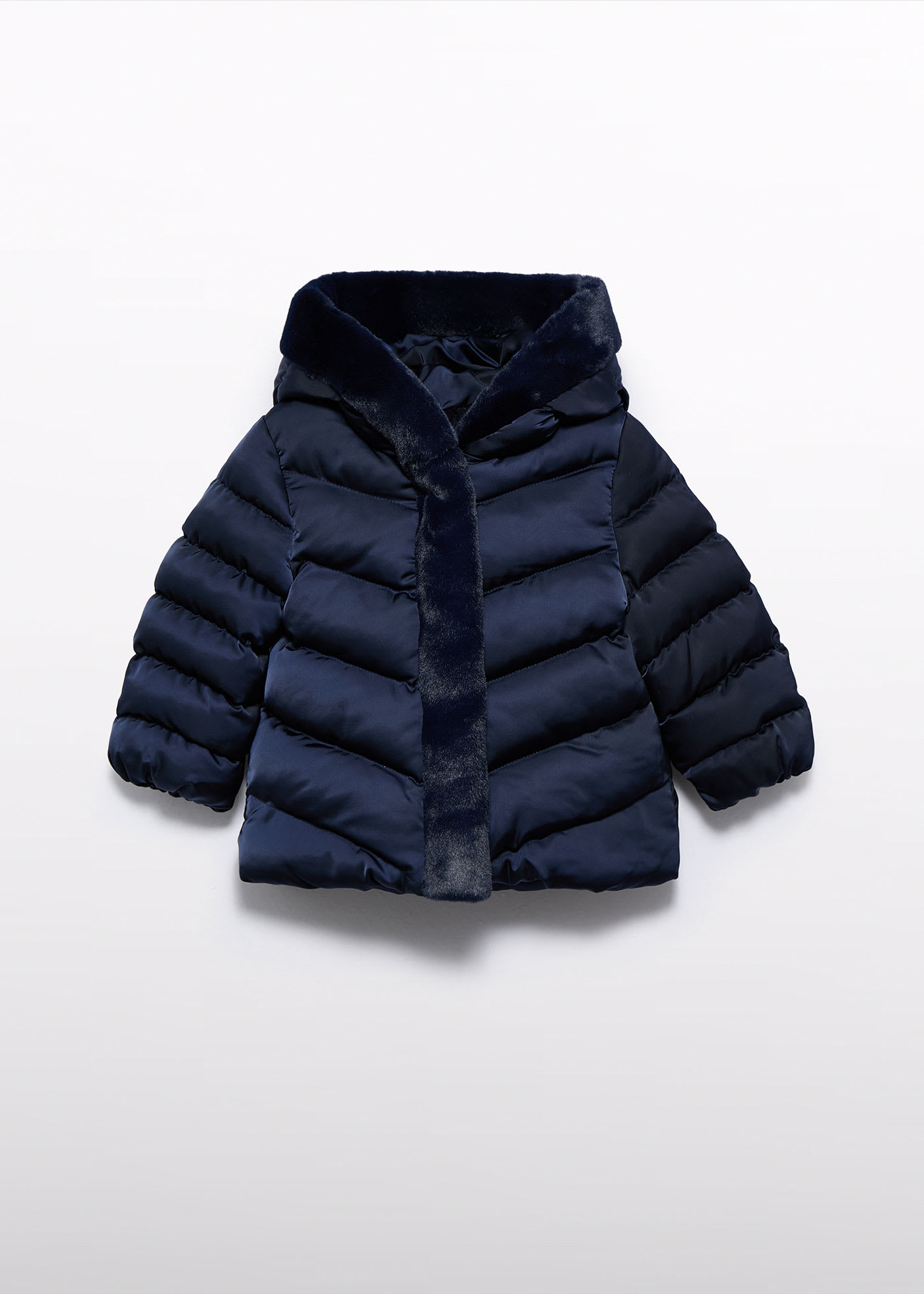 Manteau satiné en fourrure bébé