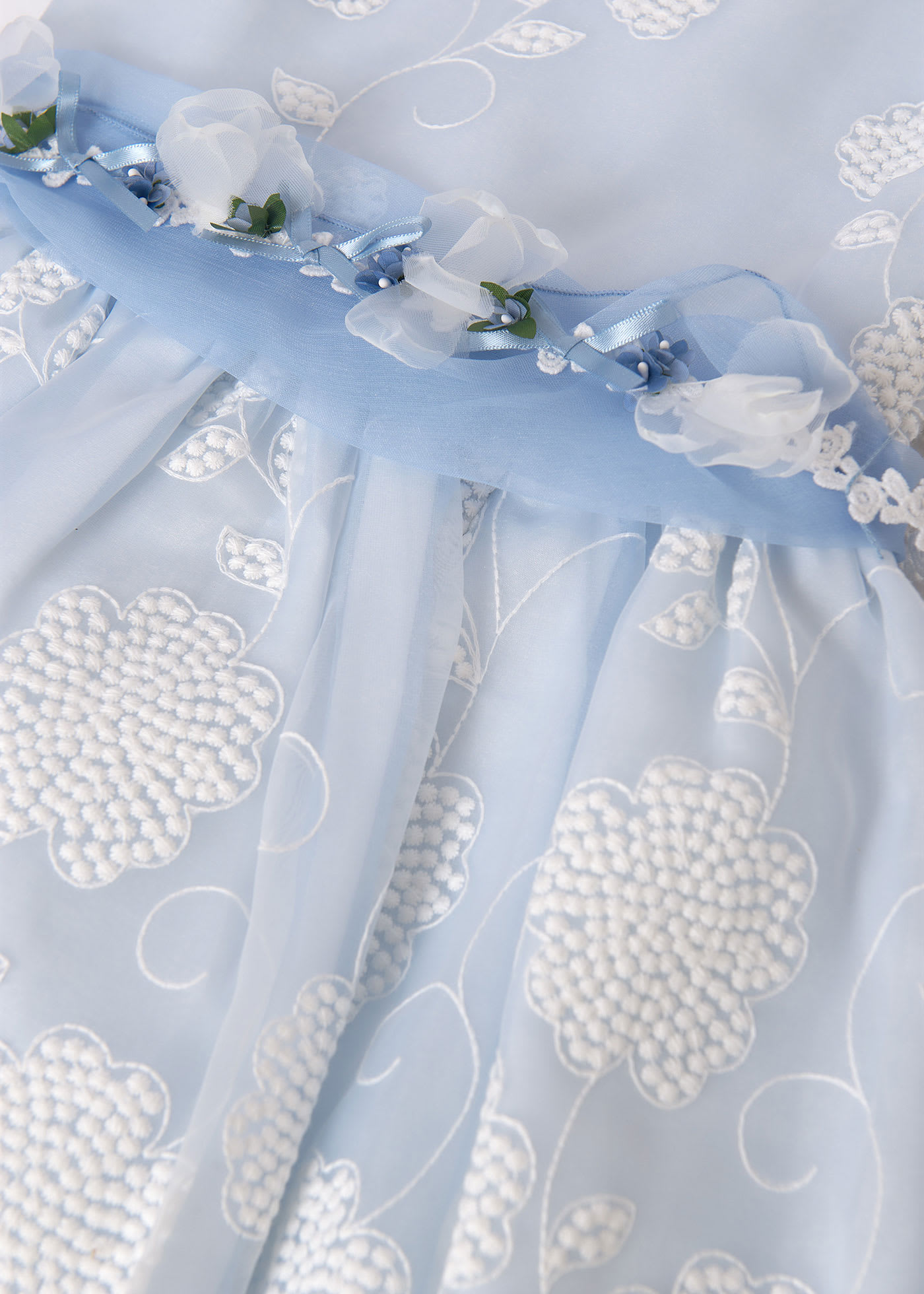 Vestido organza bordado niña