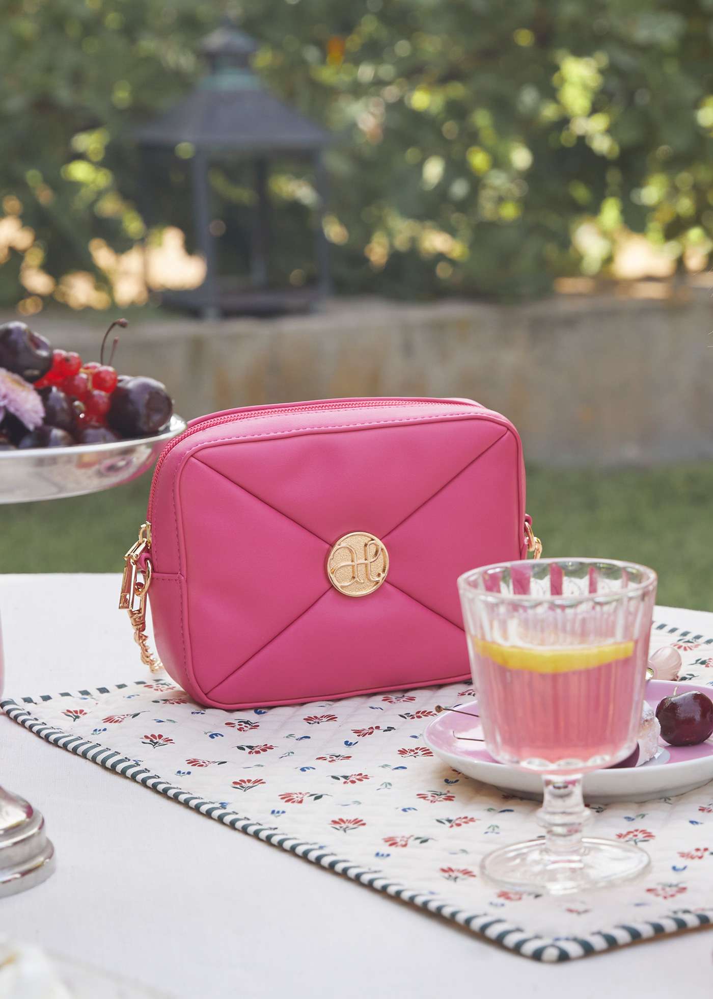 Borsa trapuntata con logo bambina