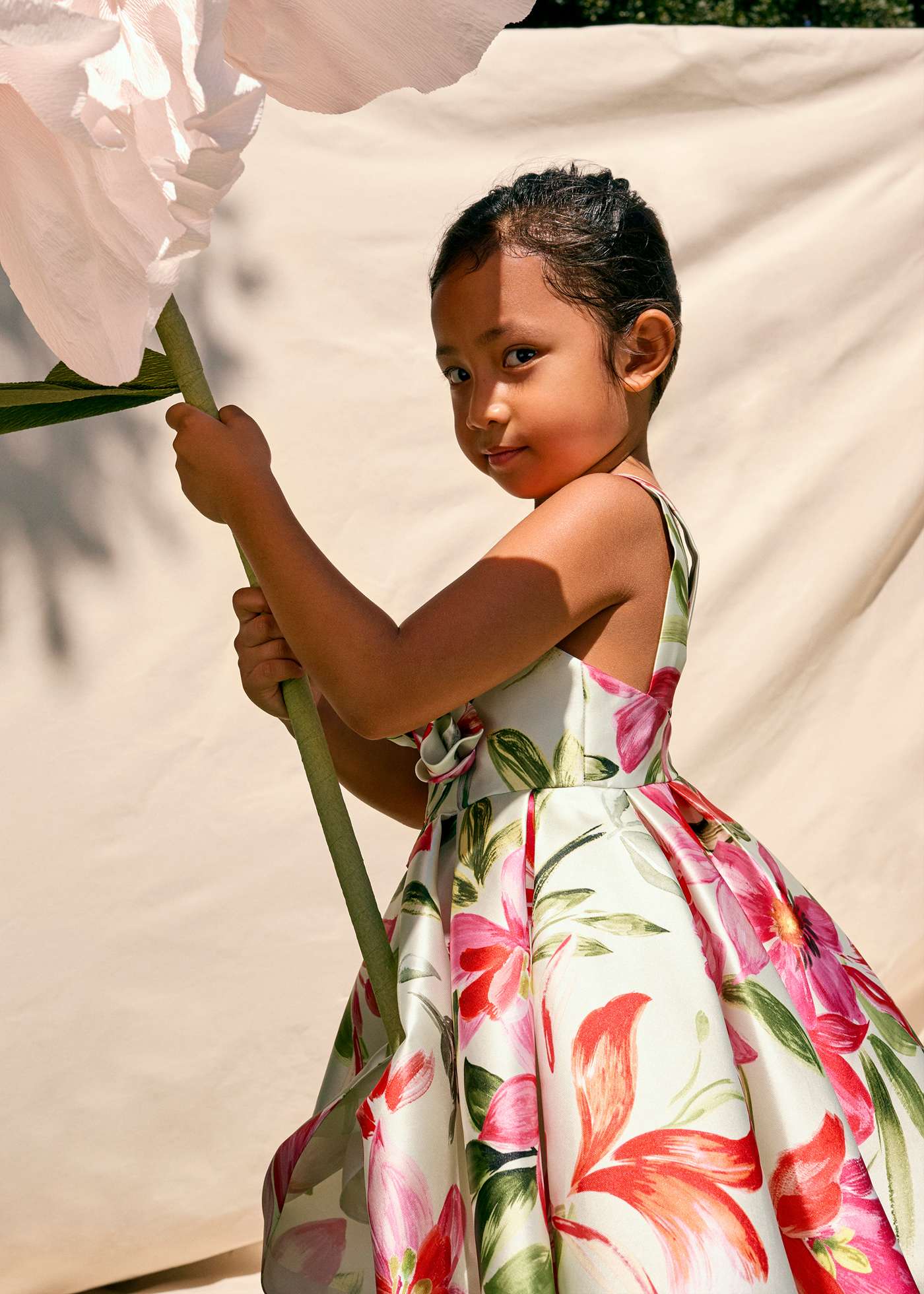 Vestido mikado estampado menina