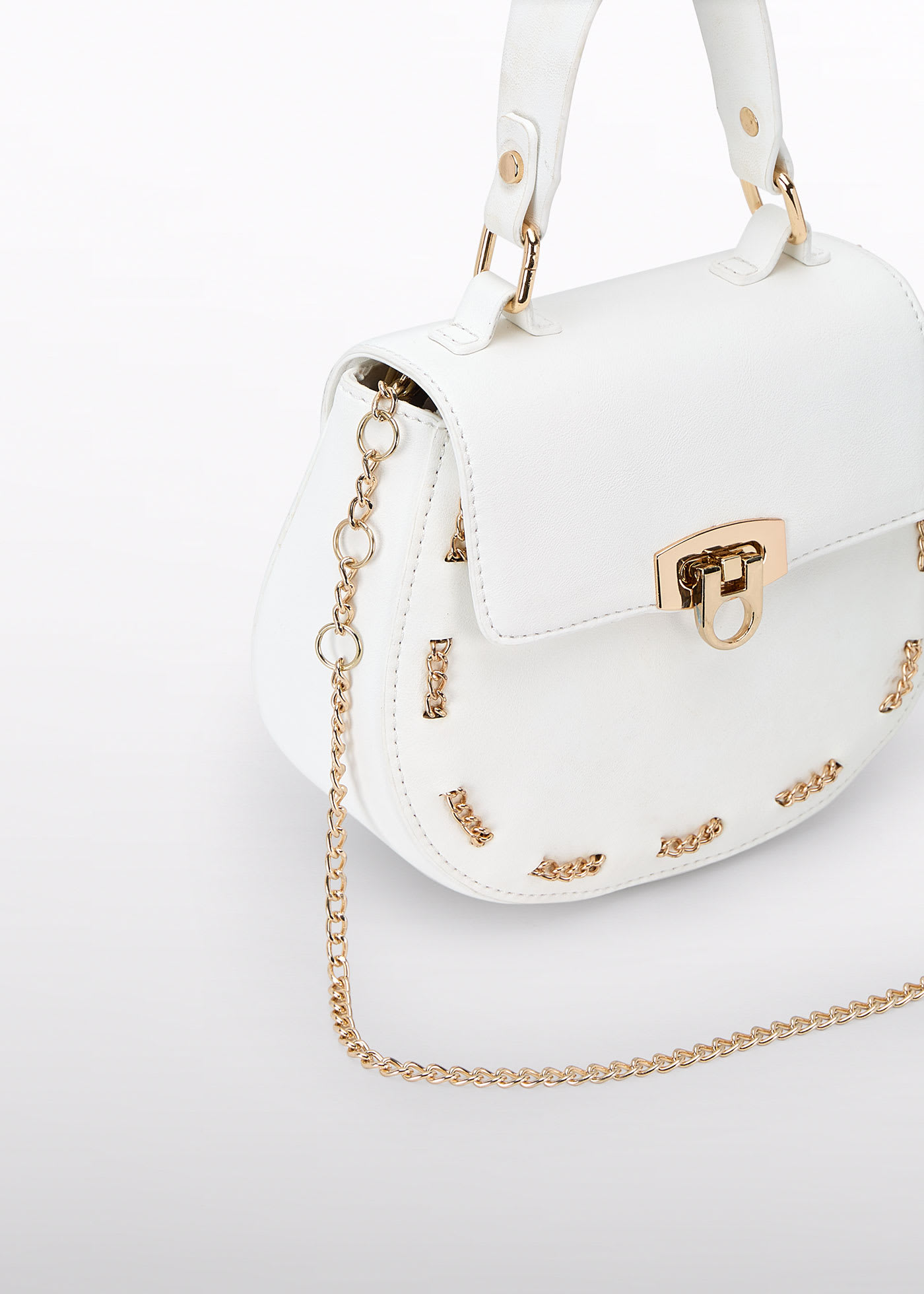 Girl chain detail bag