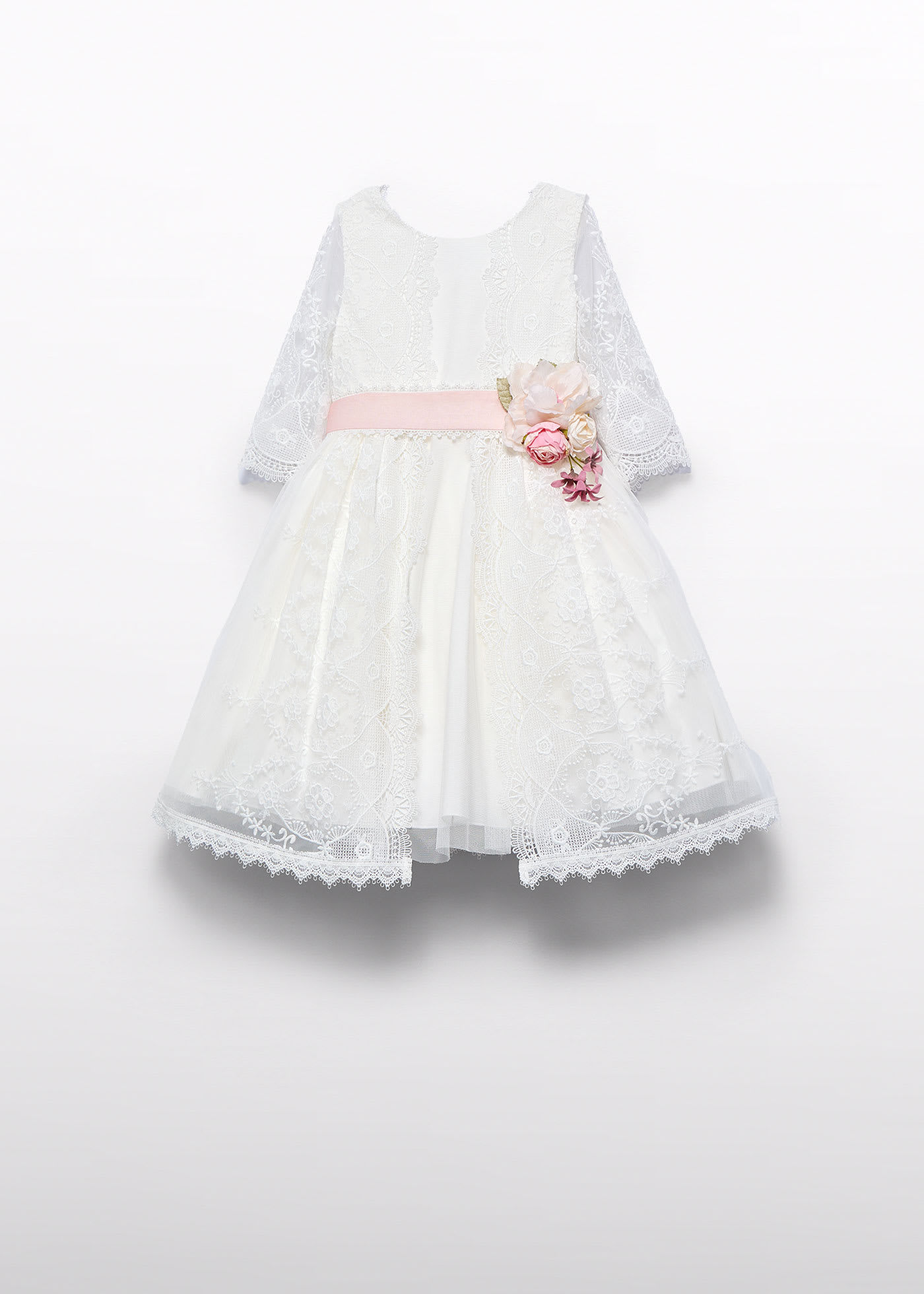 Girl dress with embroidered guipure tulle