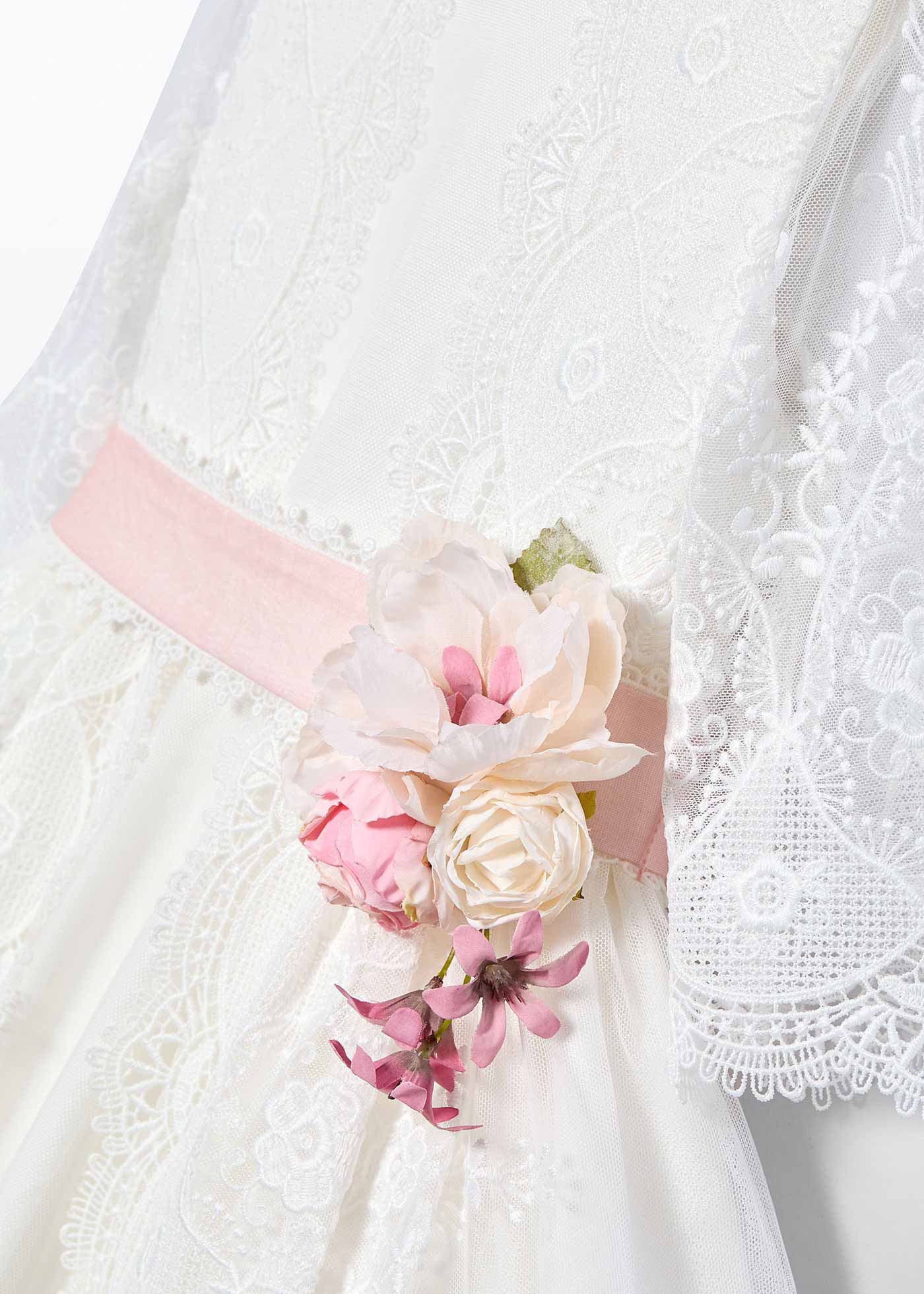 Vestido tule bordado guipure menina