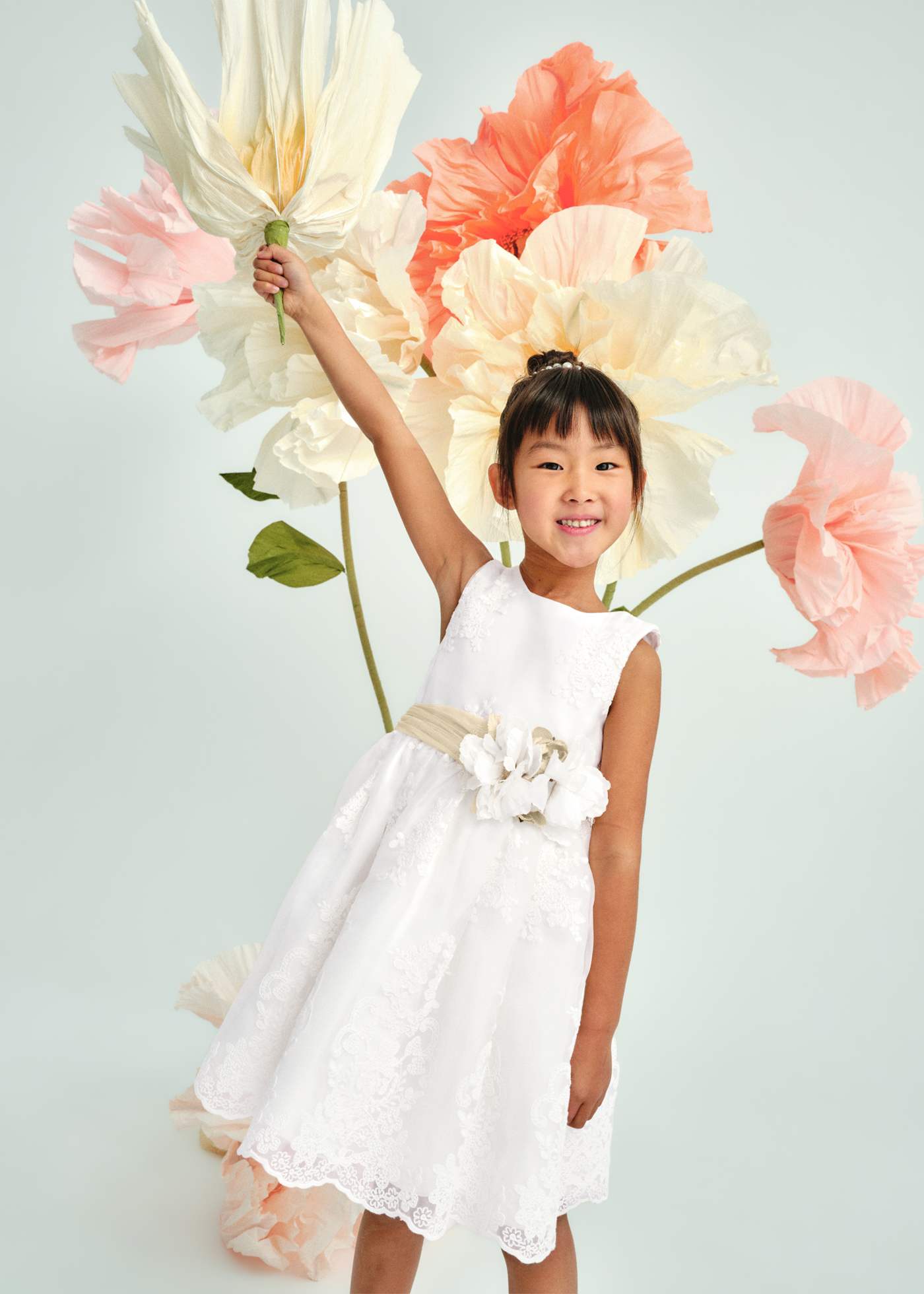 Vestido organza bordada niña