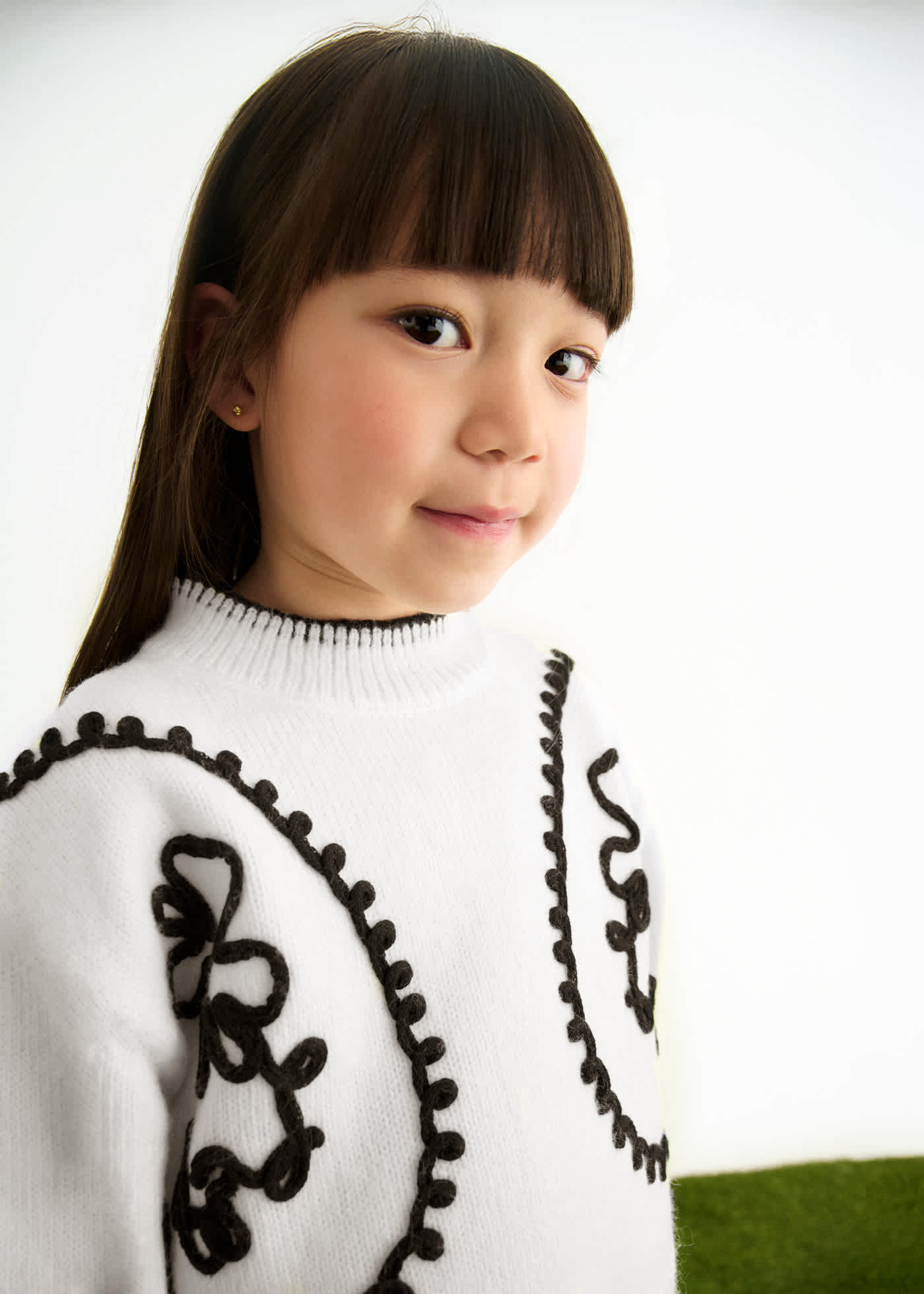 Conjunto pantalón tricot bordados niña