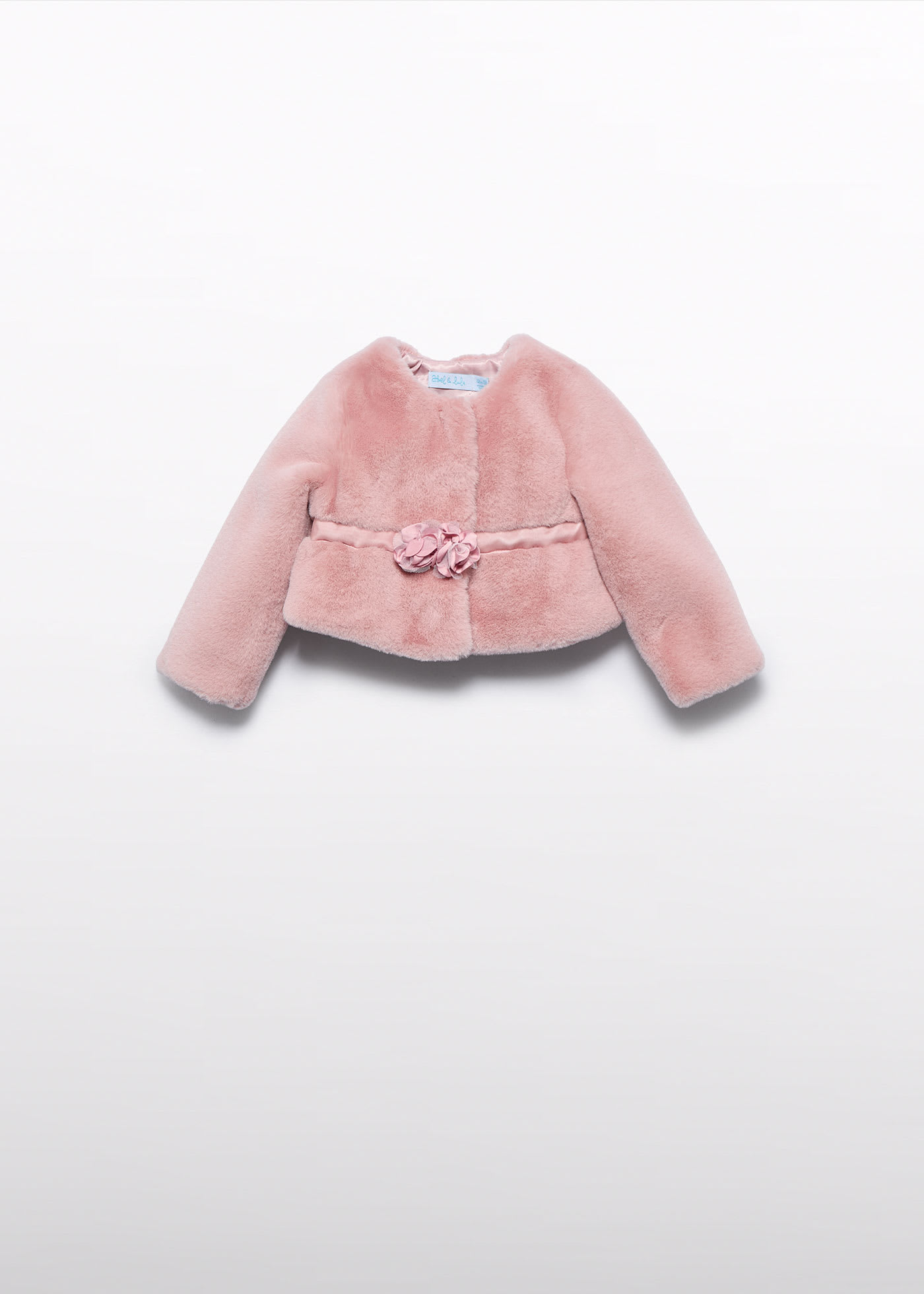 Futerkowy płaszczyk dla niemowlęcia