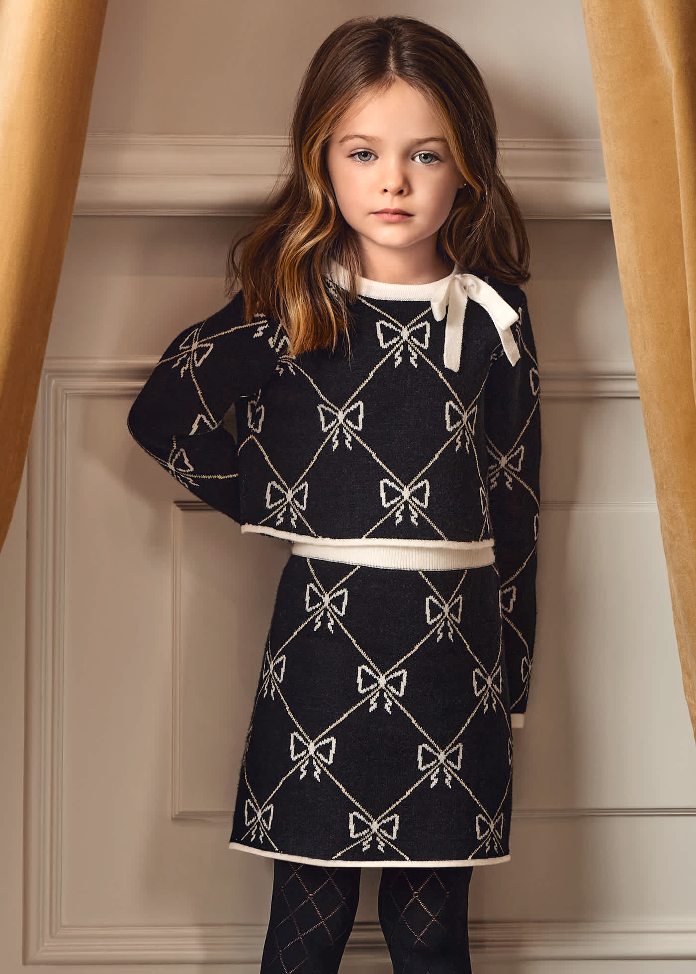 Conjunto tricot falda niña