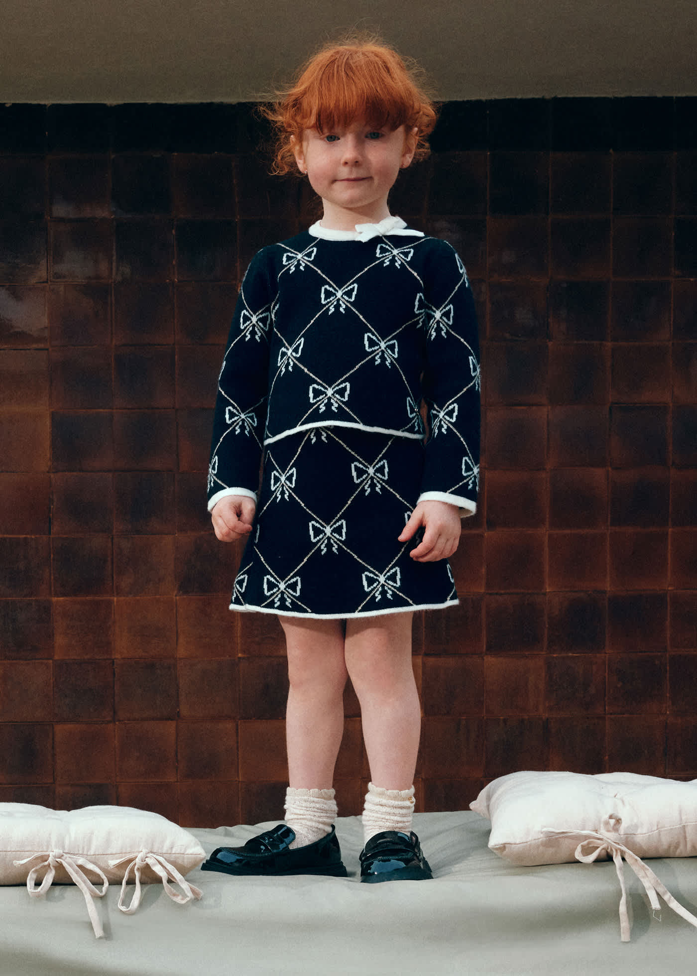 Conjunto tricot falda niña