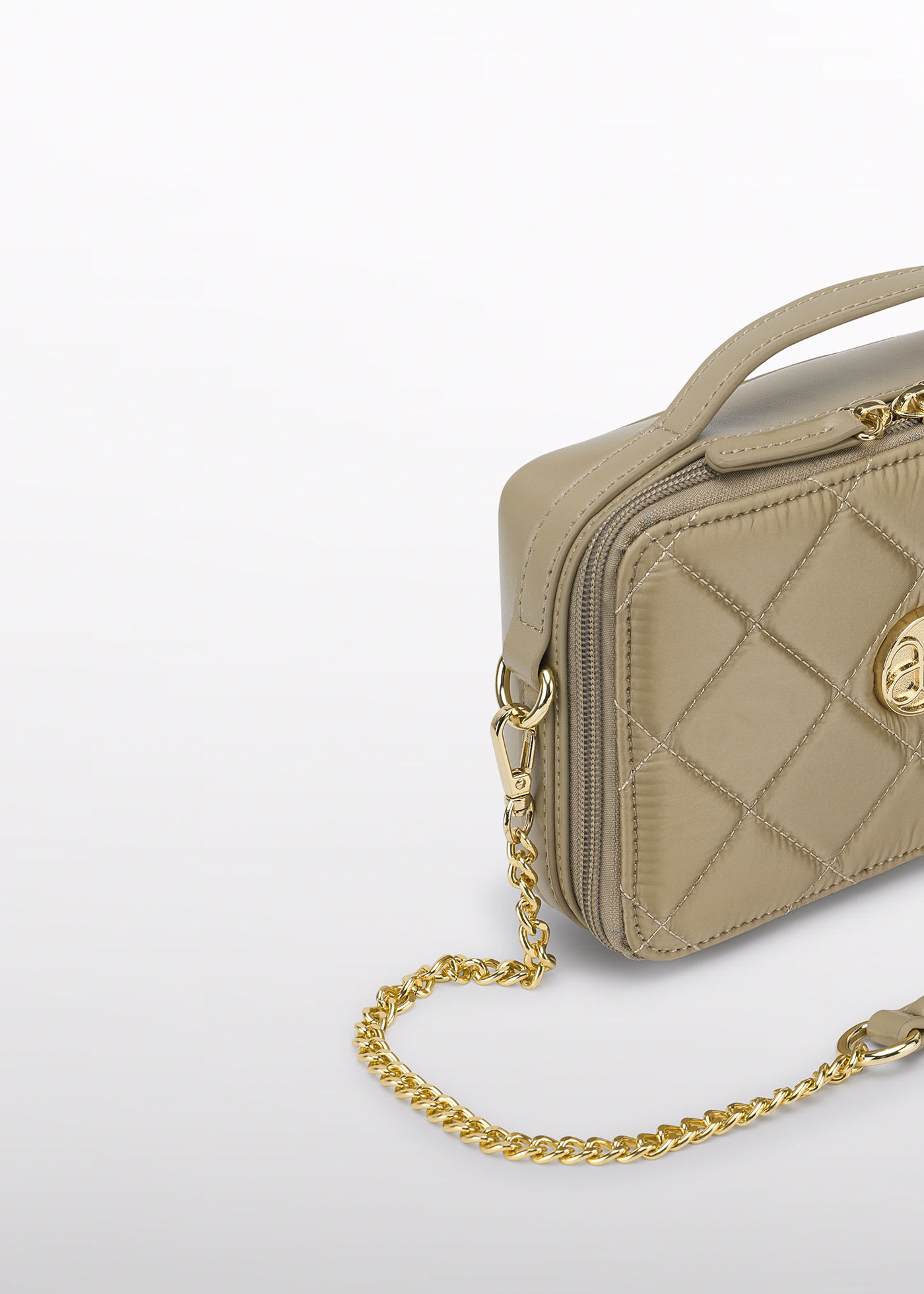 Girls quilted bag