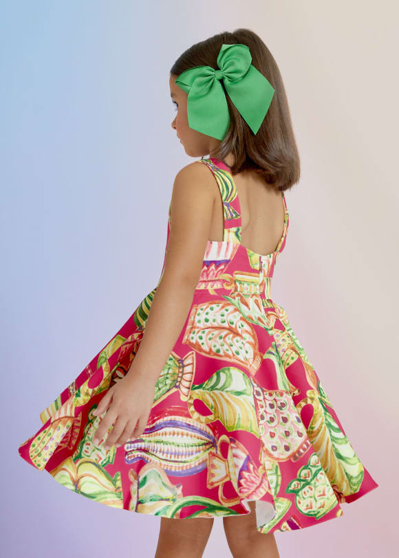 Sukienka z wzorzystej krepy dla dziewczynki