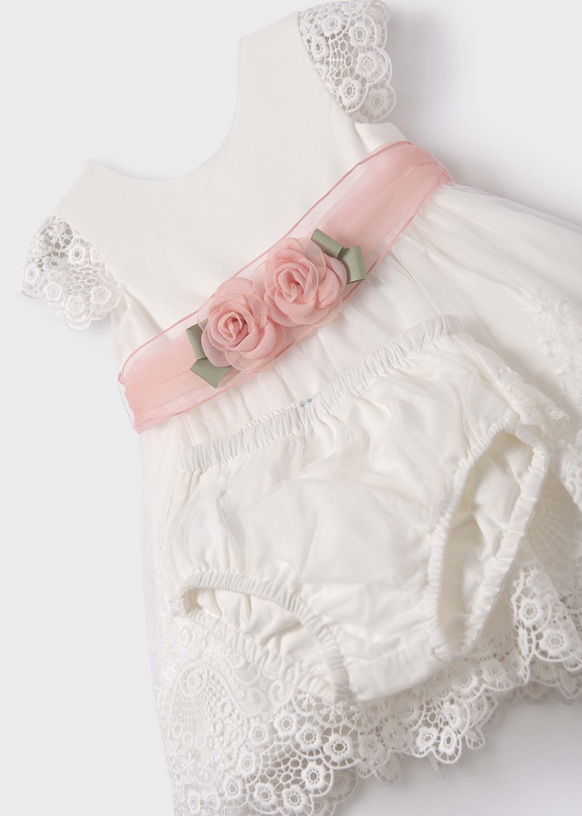Vestido tule bordado guipure bebé