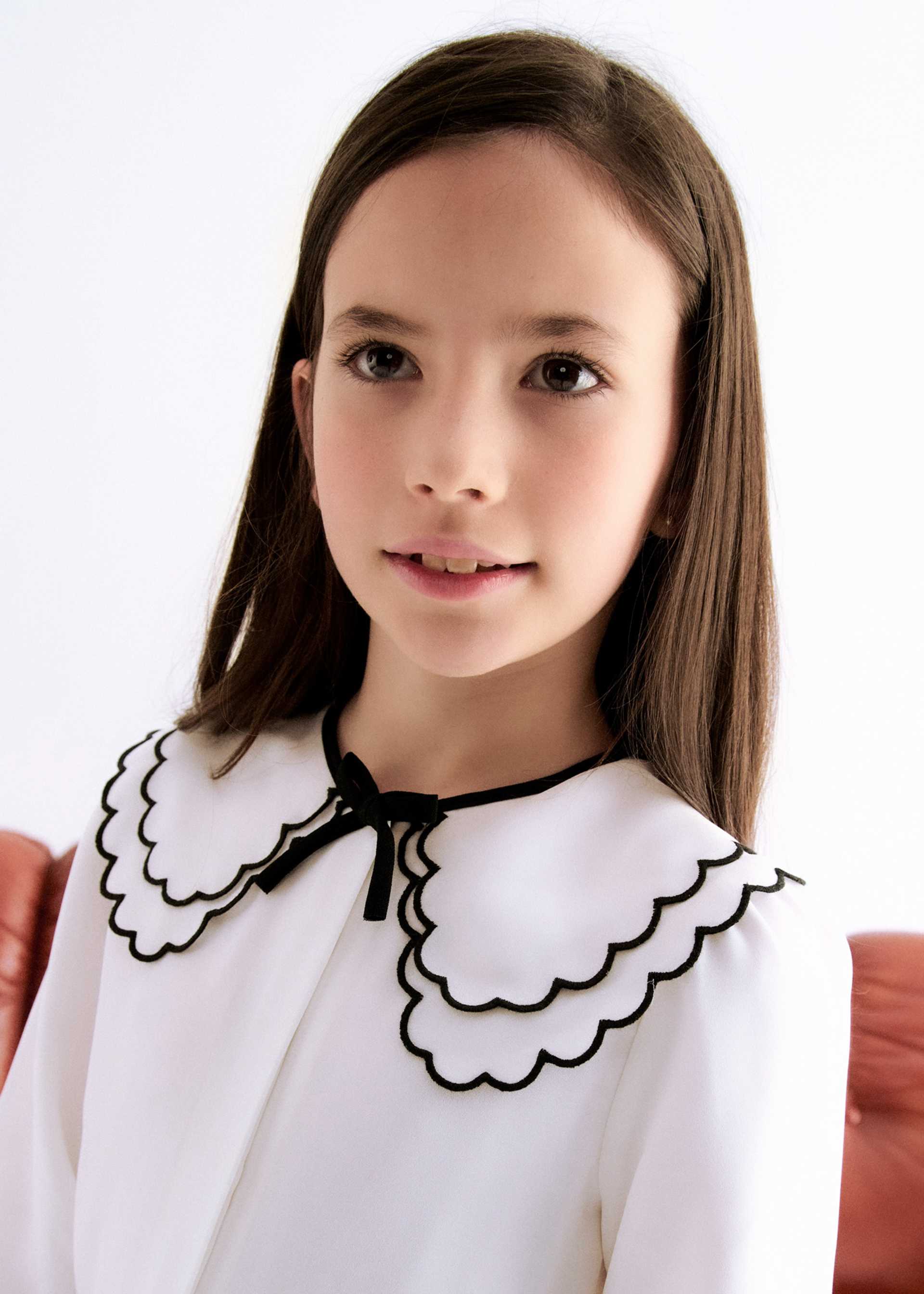 girls chiffon blouse with embroidered collar