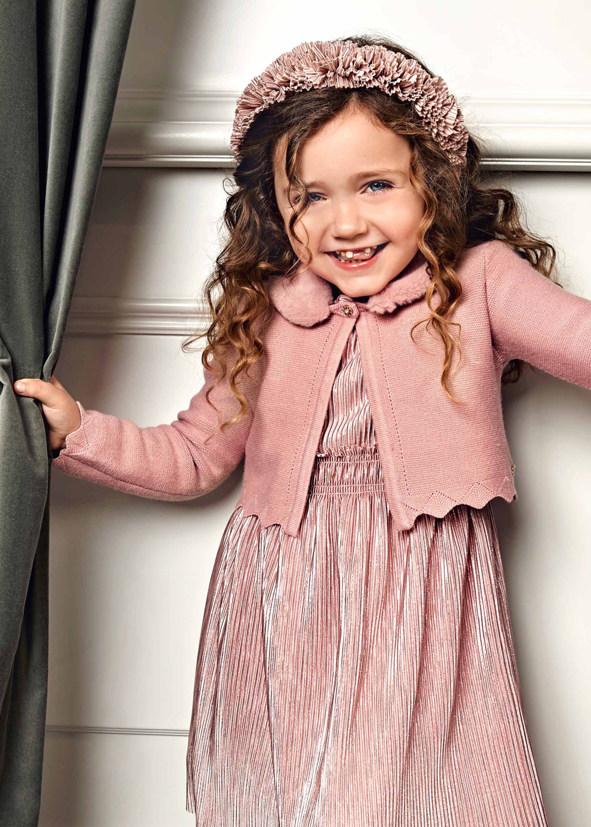 Rebeca tricot cuello pelo niña