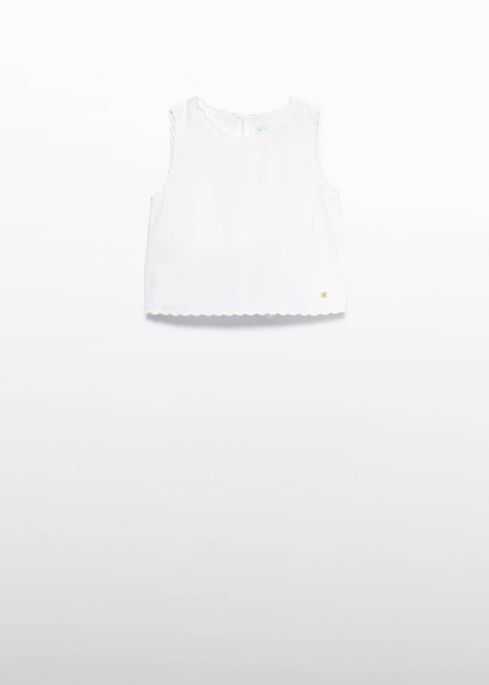 Top bordado niña
