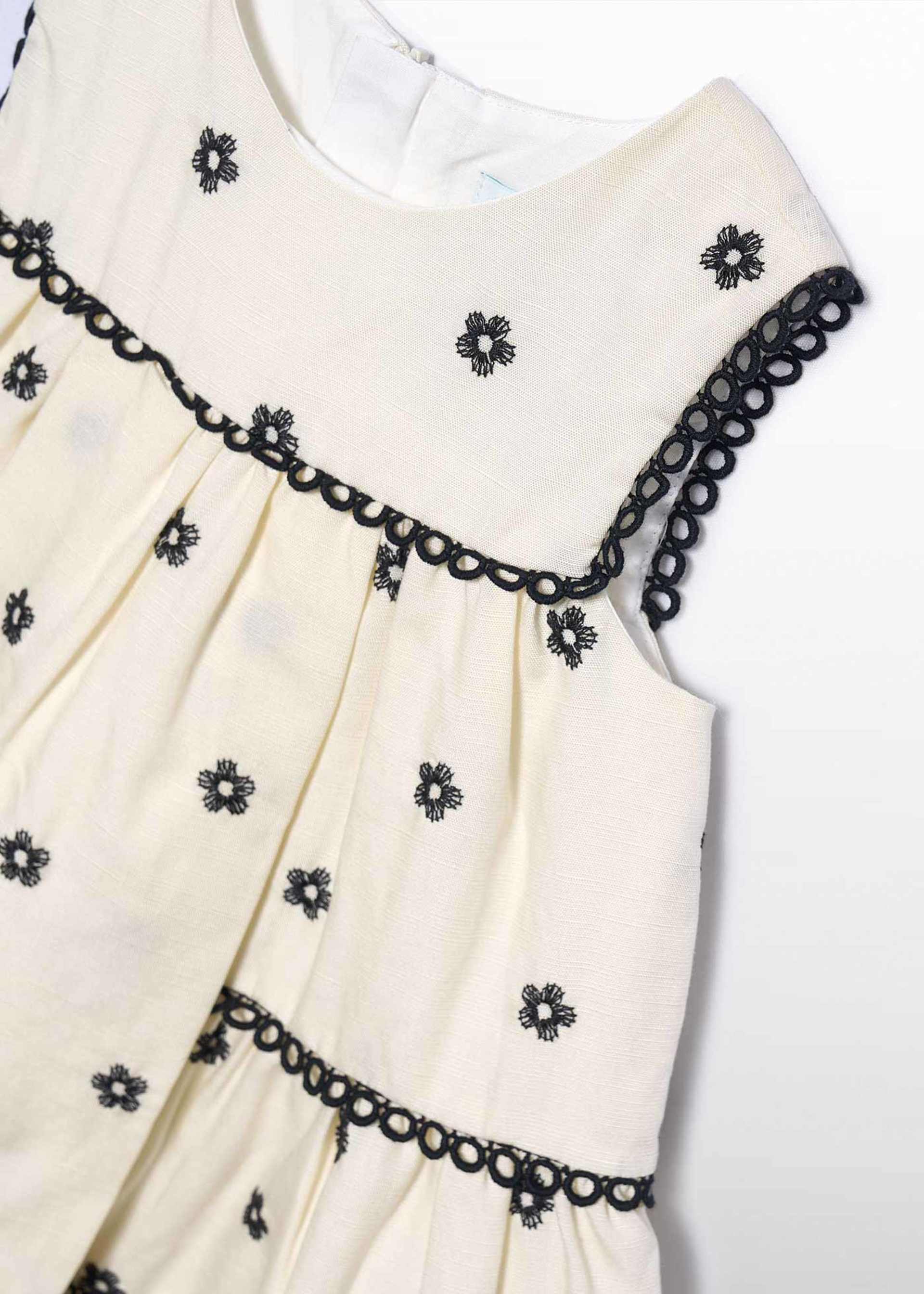 Vestido bordado flores bebé