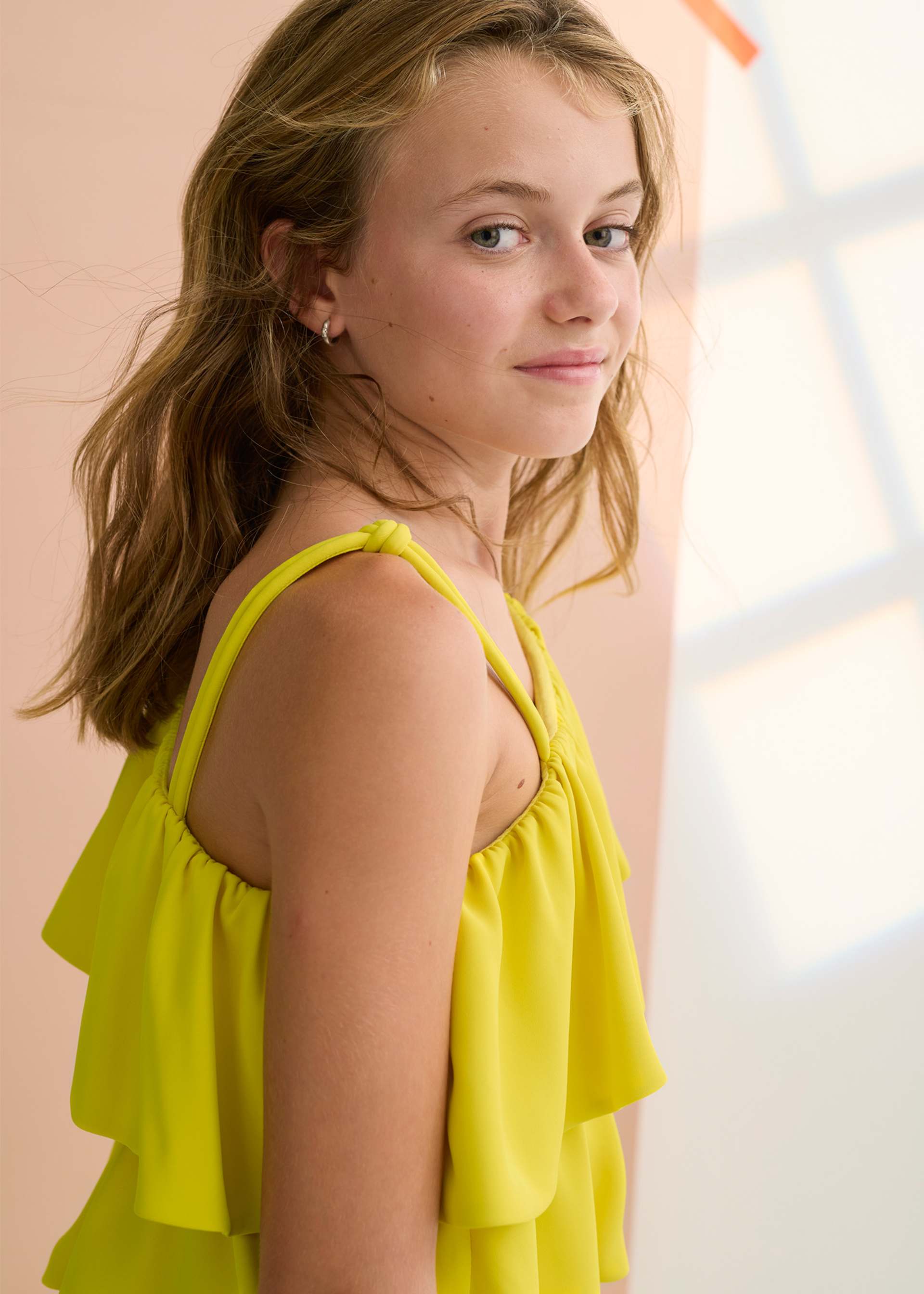 Komplet ze spodniami z krepy dla dziewczynki