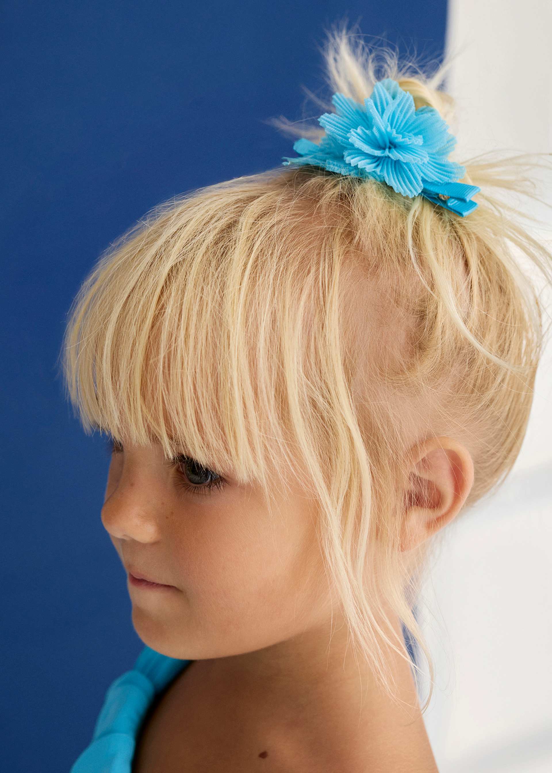 Set of pleated tulle flower hair clips for girls