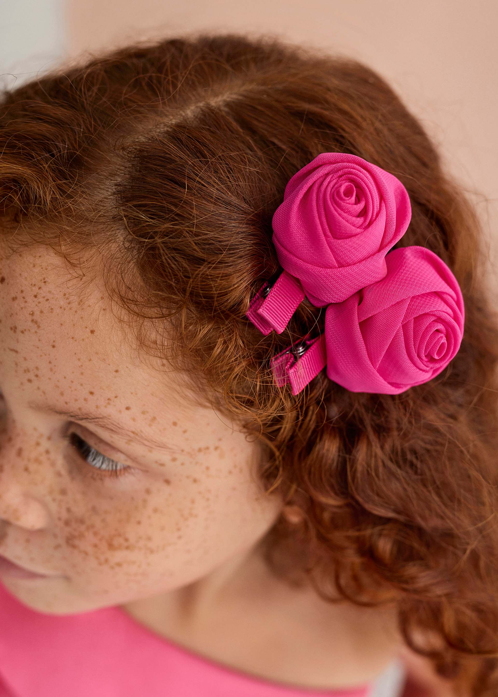 Set pinzas flor gasa niña