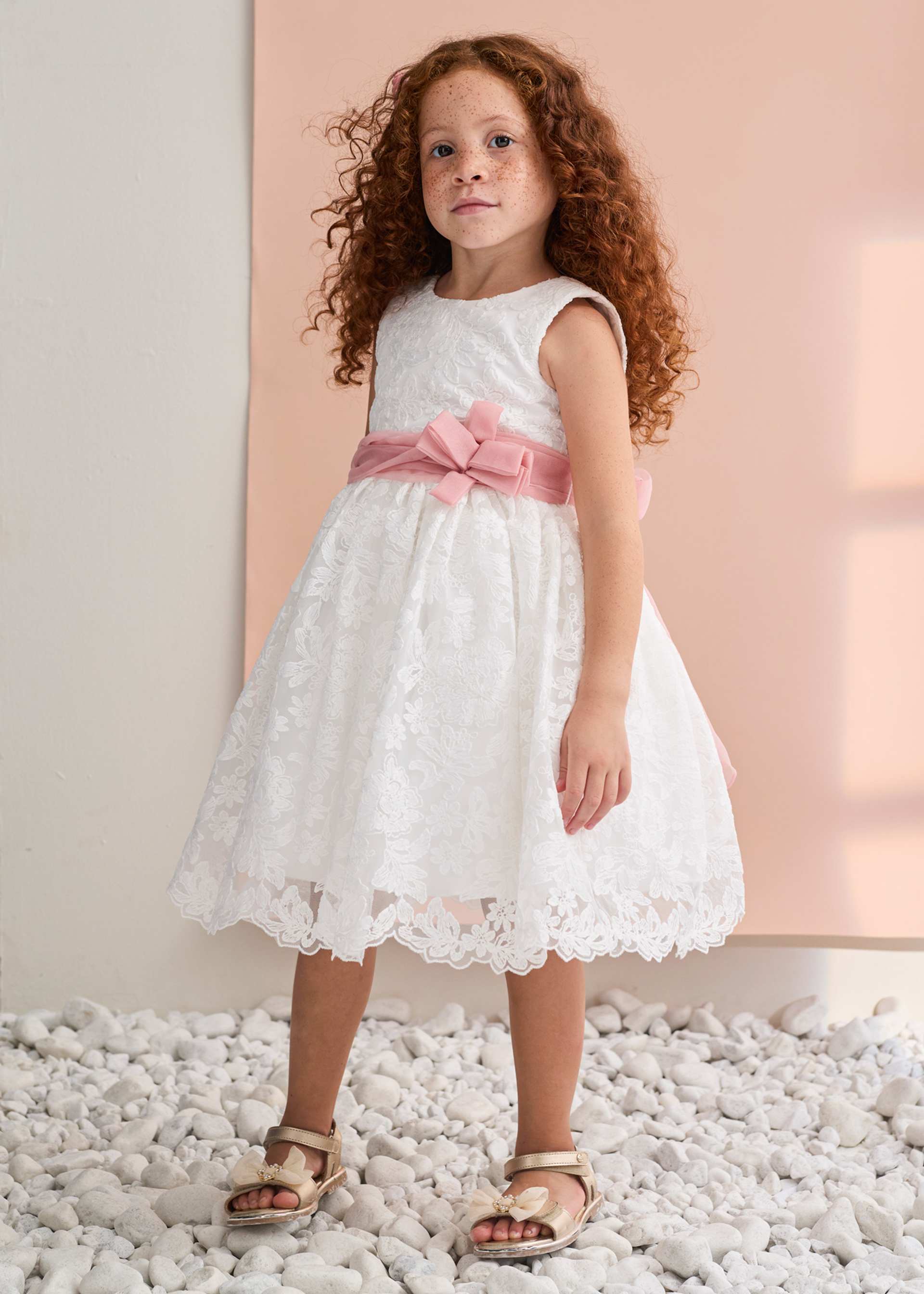 Robe en tulle brodé fille