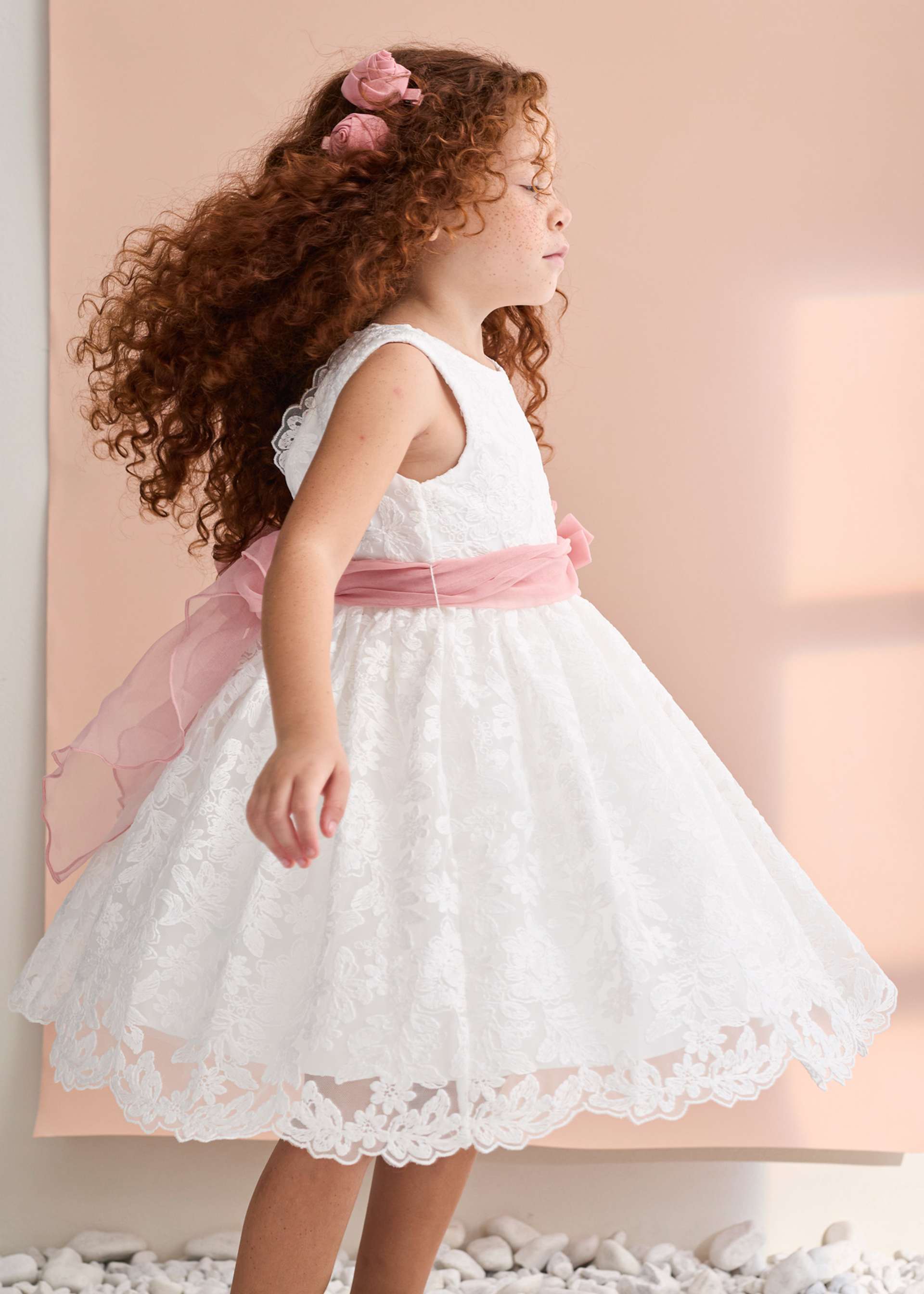 Robe en tulle brodé fille