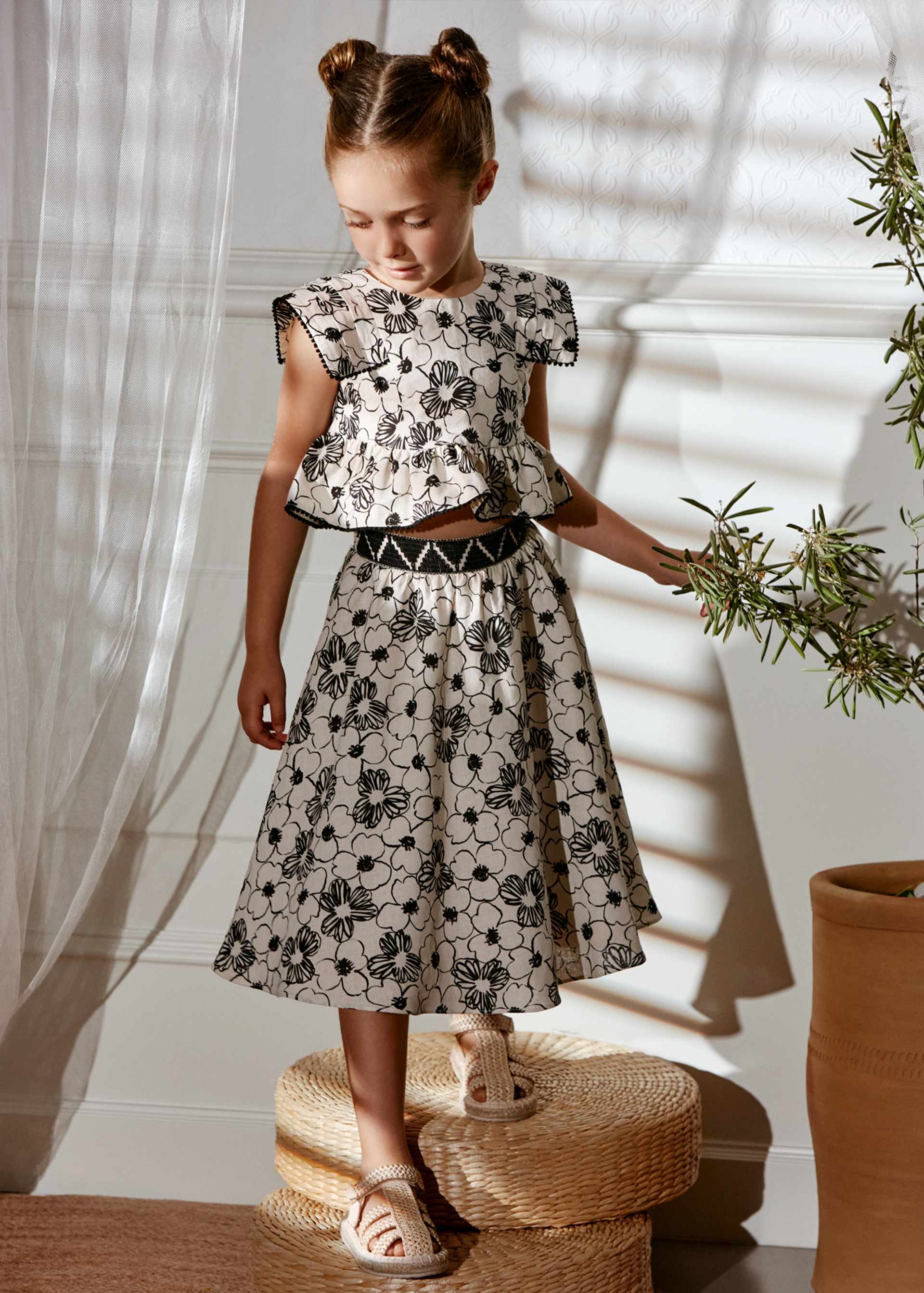 conjunto saia midi estampada menina
