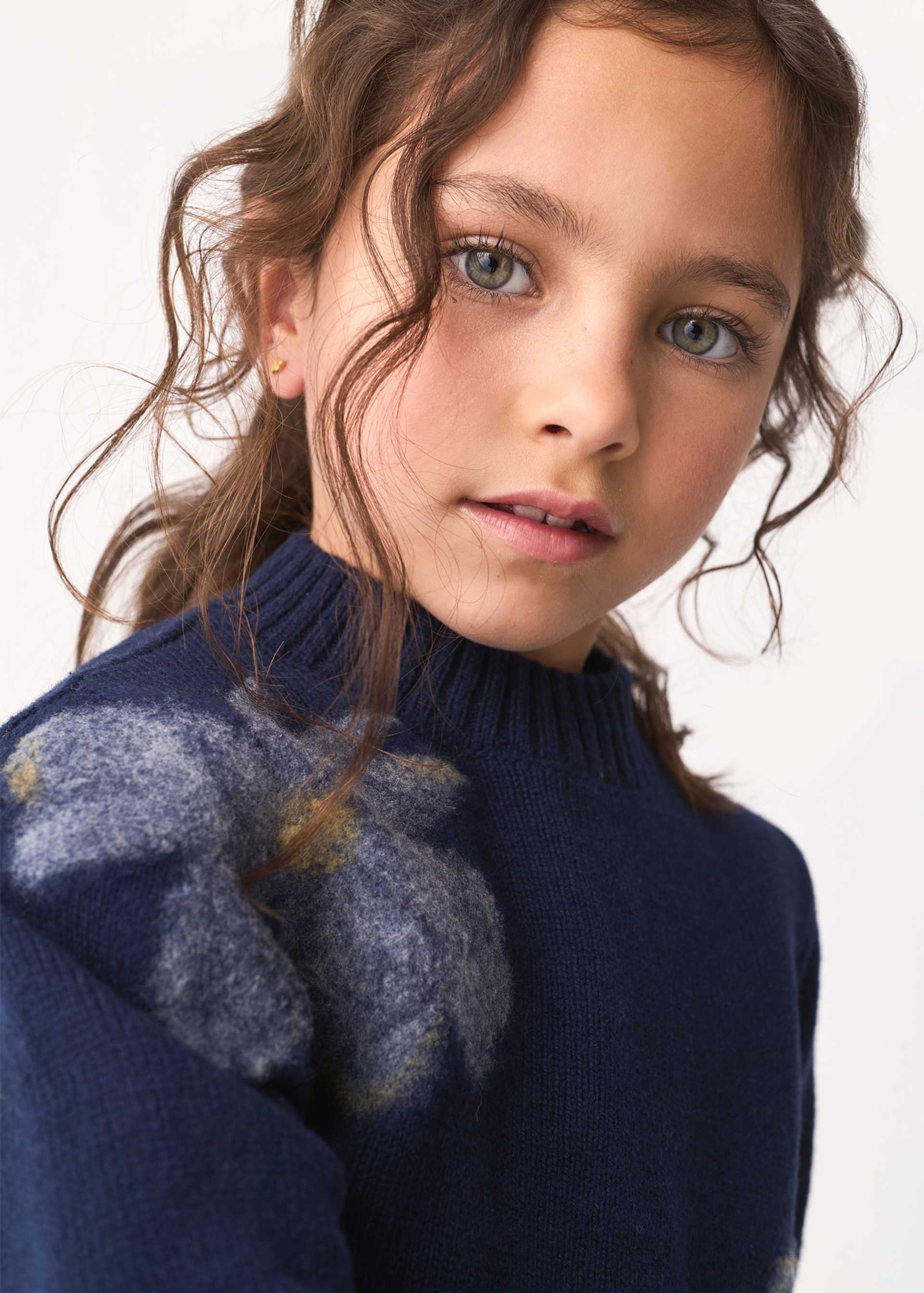 Maglione ricamo con lana bambina